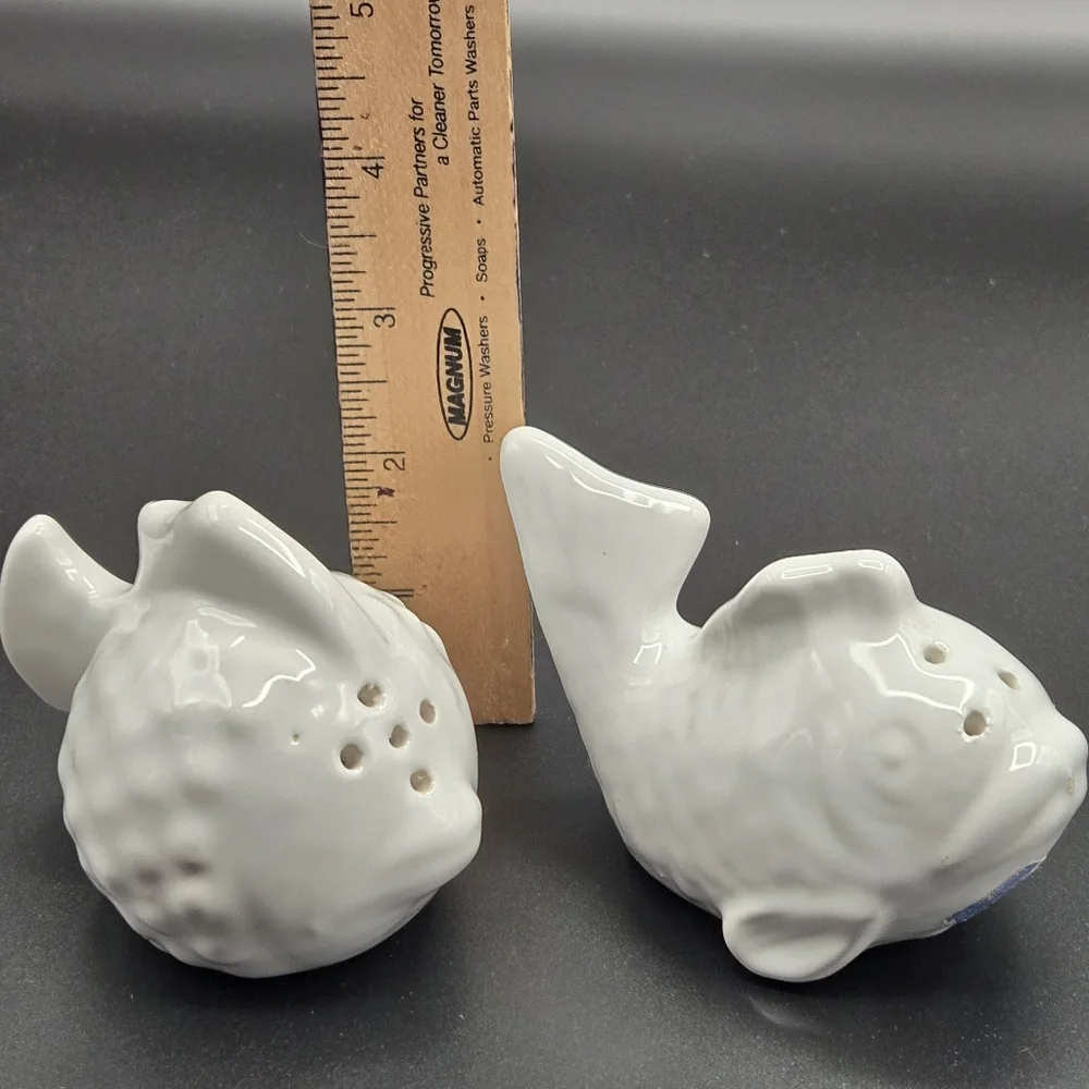 Pier 1 Imports White Puffer Koi Fish Salt & Pepper Shaker Set Italy